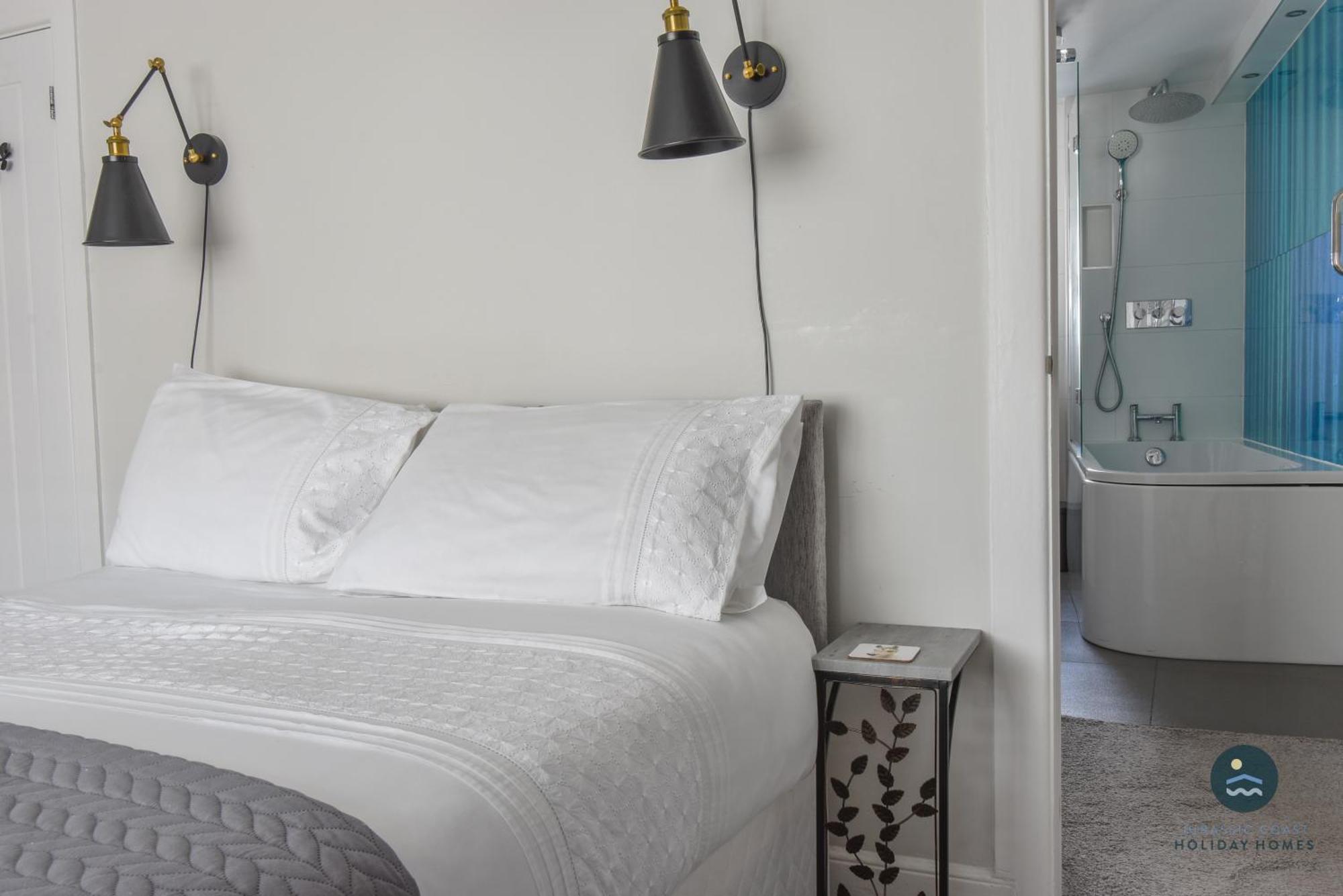 Cobb Cottage - Harbourside, stylish, sleeps 5 Weymouth Exteriör bild