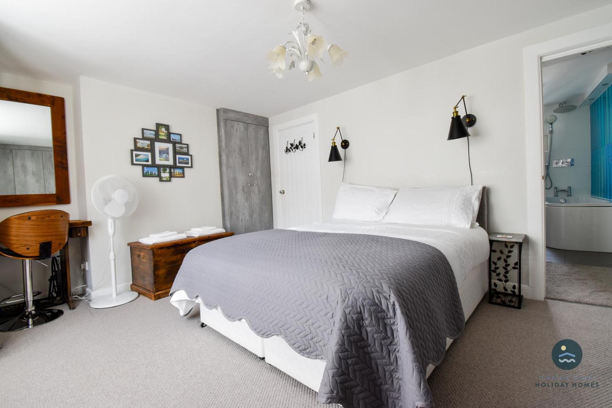 Cobb Cottage - Harbourside, stylish, sleeps 5 Weymouth Exteriör bild